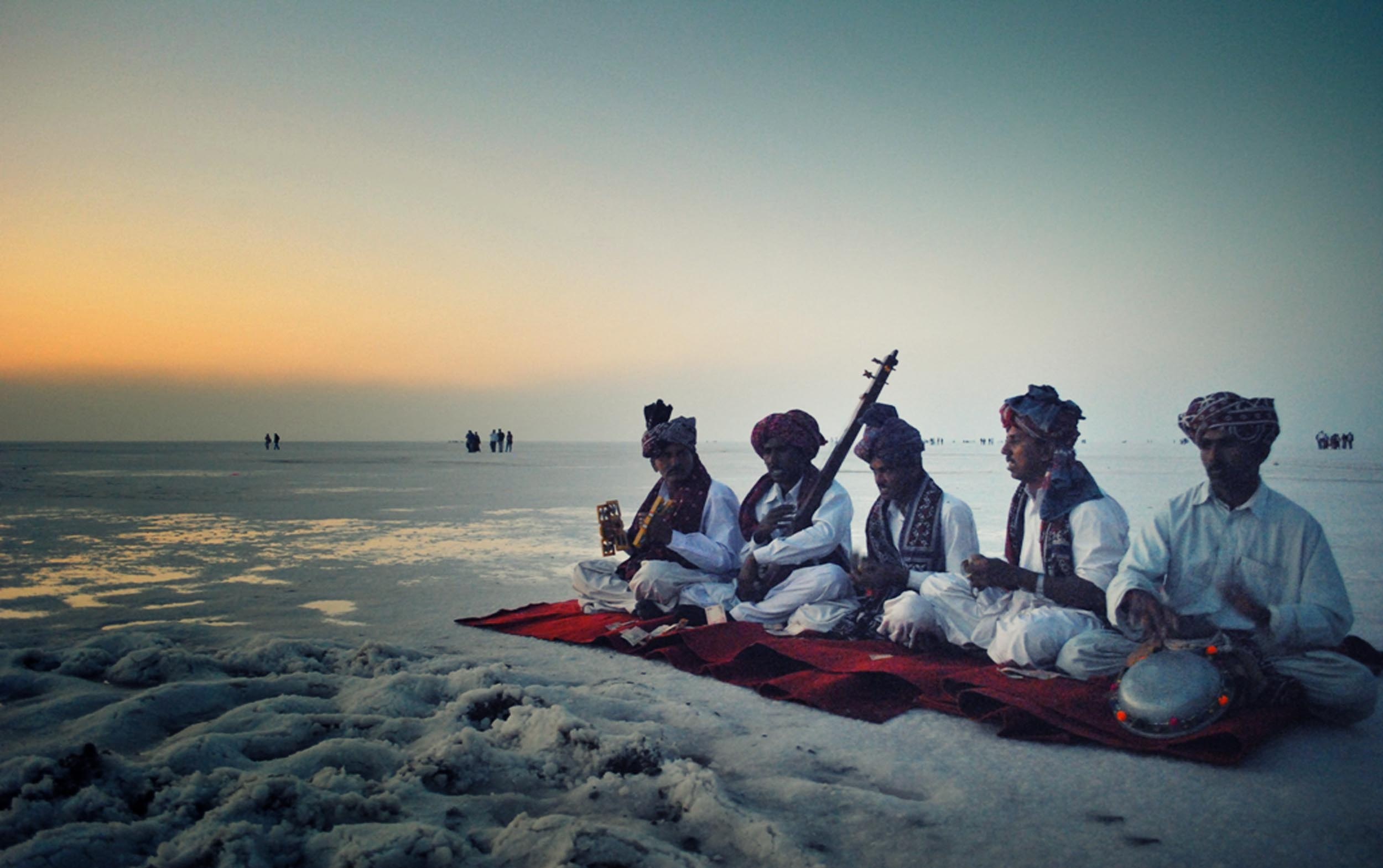 rann-of-kutch-gujrat-4-