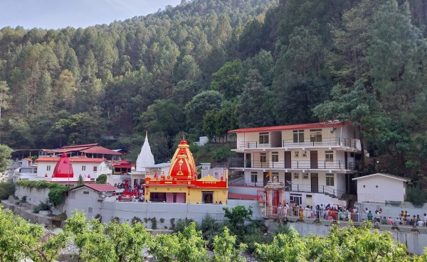 kainchi dham scenic views