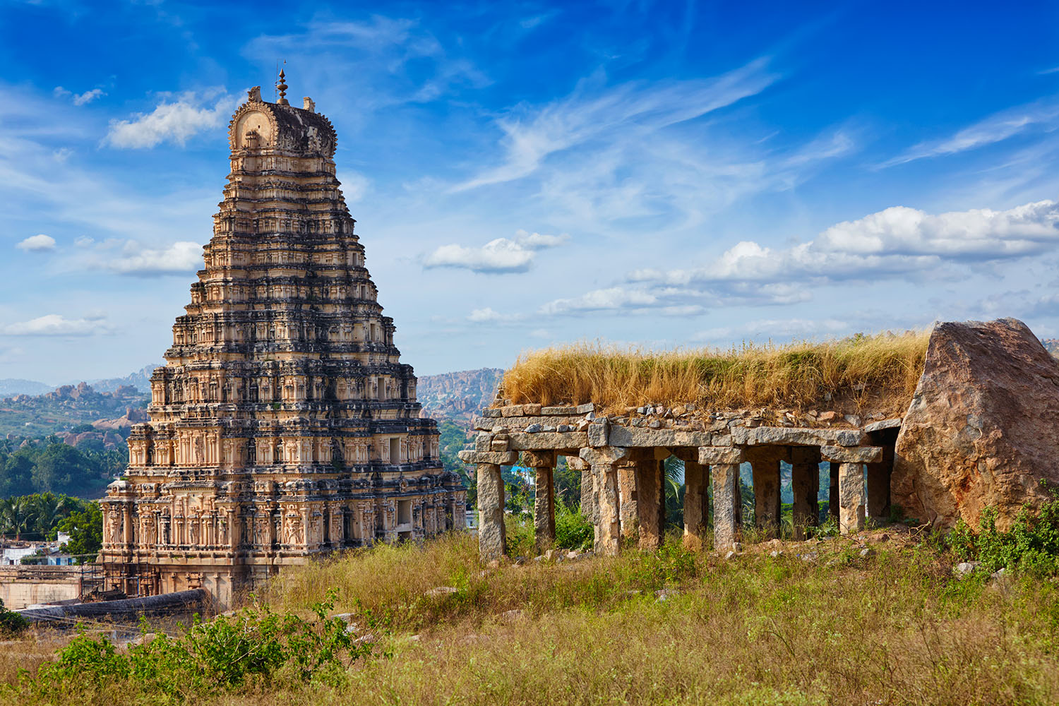 virupaksha-temple-hampi-karnataka-india-2l